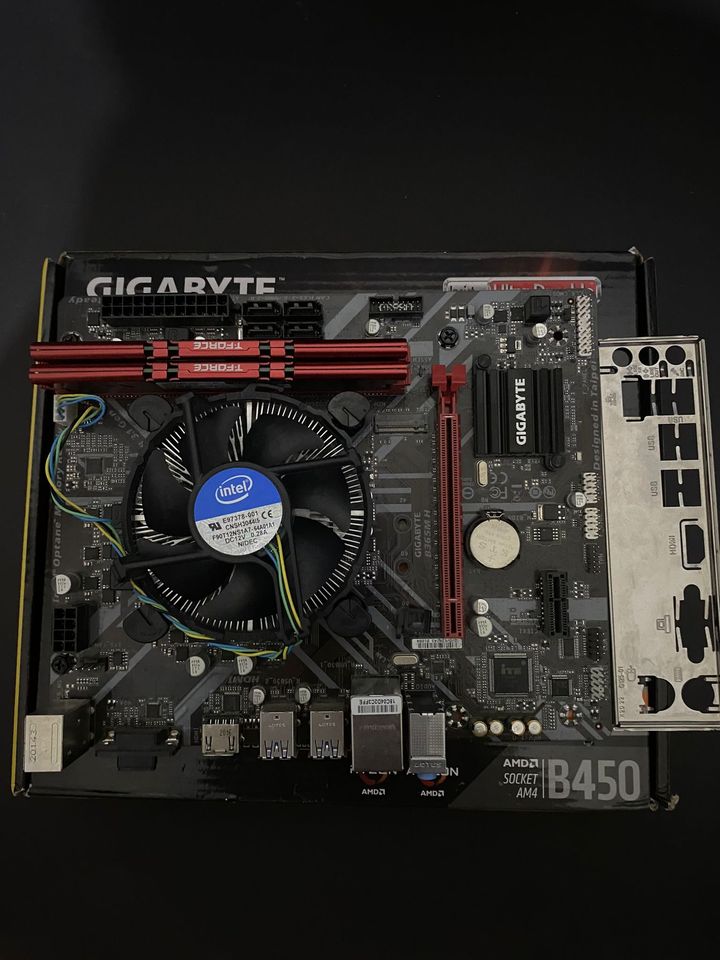 i5 8600 İŞLEMCİ + B365M ANAKART + T-FORCE VULCAN Z
